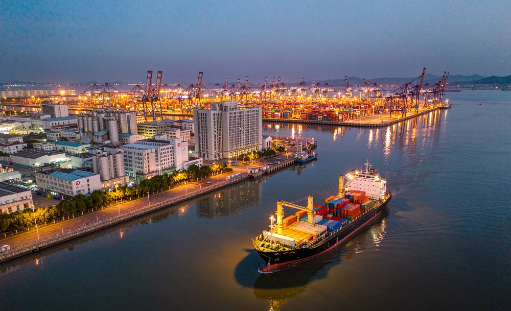 贸易协会 · 港口集装箱与跨境物流